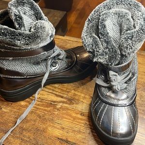 Ann klein snow boots
